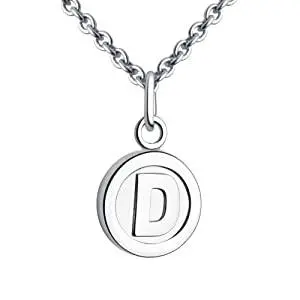 Initial necklace in silver