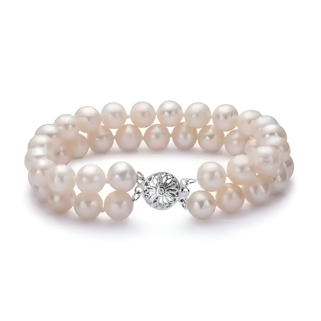 Fancy multi-row pearl bracelet: A few strands of pearls can have a fancy look.