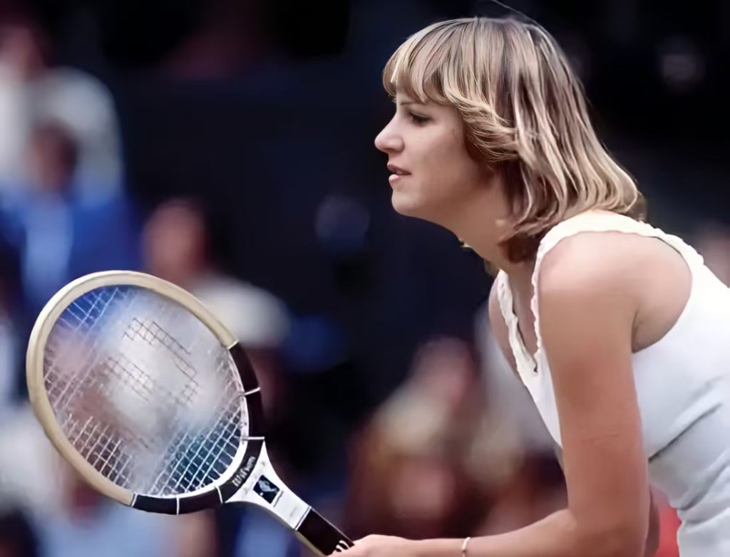 Chris Evert with the classic tennis bracelet, 1987, during the U.S. Open.